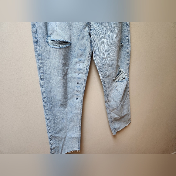 Old Navy Sky Hi Straight jeans - Picture 6 of 6